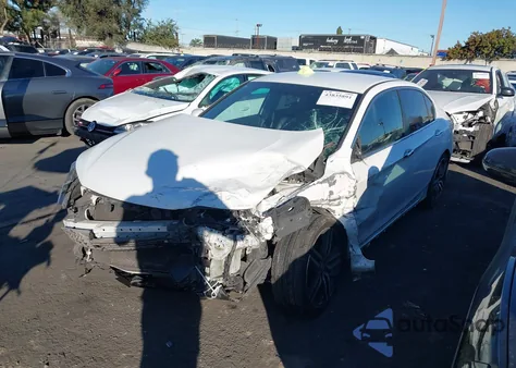 2017 Honda Accord Sport Se z USA, uszkodzony, nr VIN 1HGCR2F13HA275724